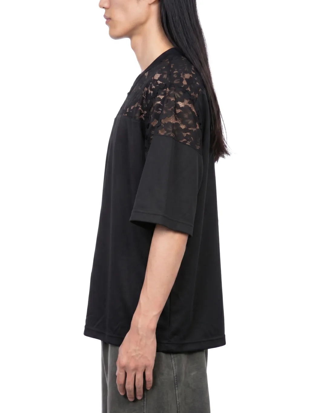 Lace Paneling V-Neck T-Shirt