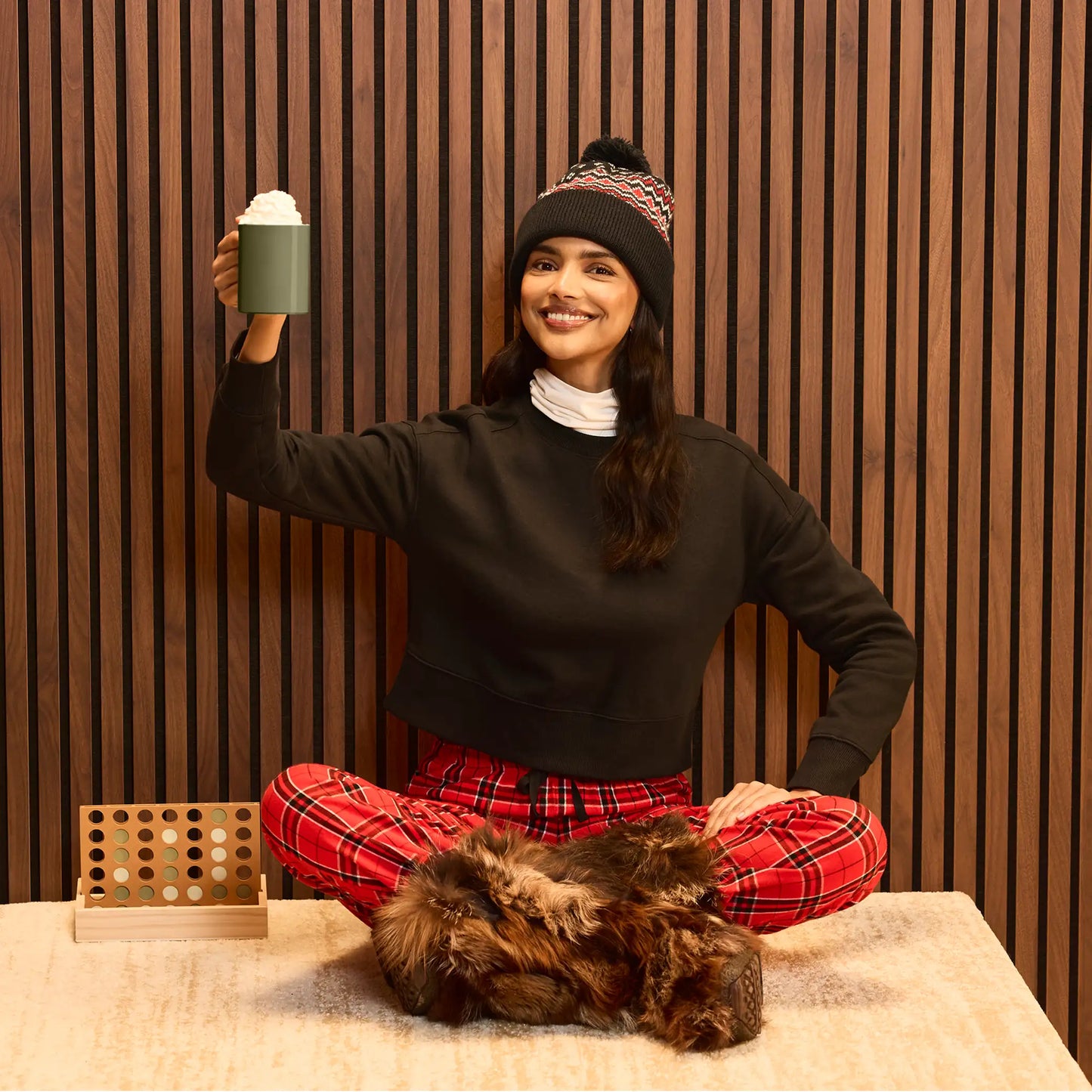 CHROMA REPUBLIC™ Perfect Weight Crop Crew