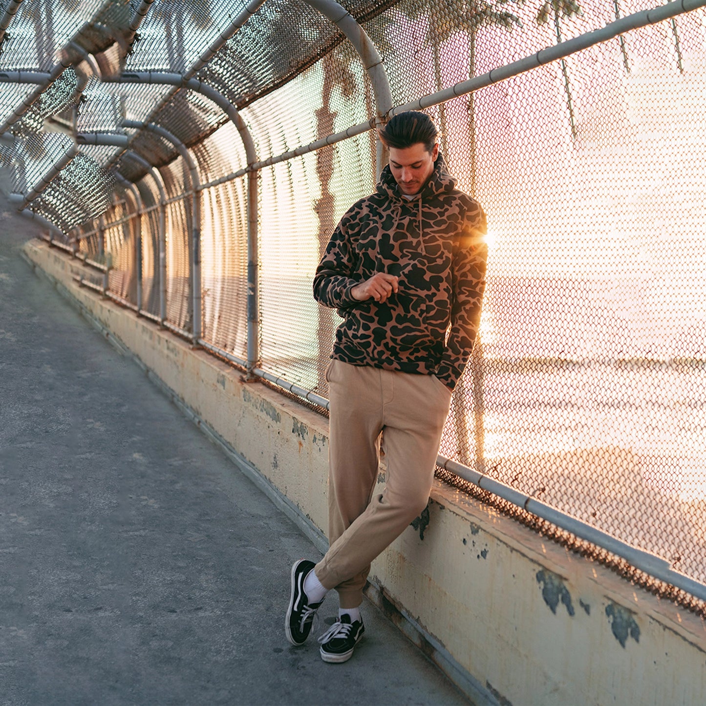 CHROMA REPUBLIC™ Pigment Dyed Fleece Joggers