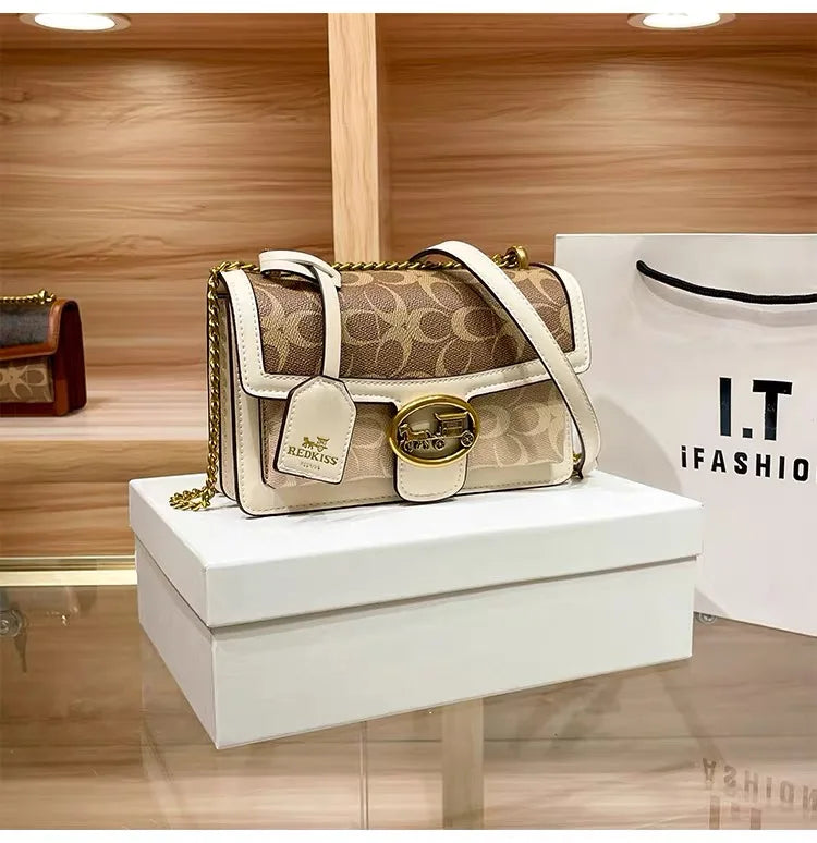 New minimalist and fashionable small handbag