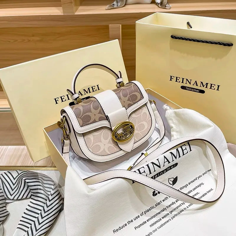 New minimalist and fashionable small handbag