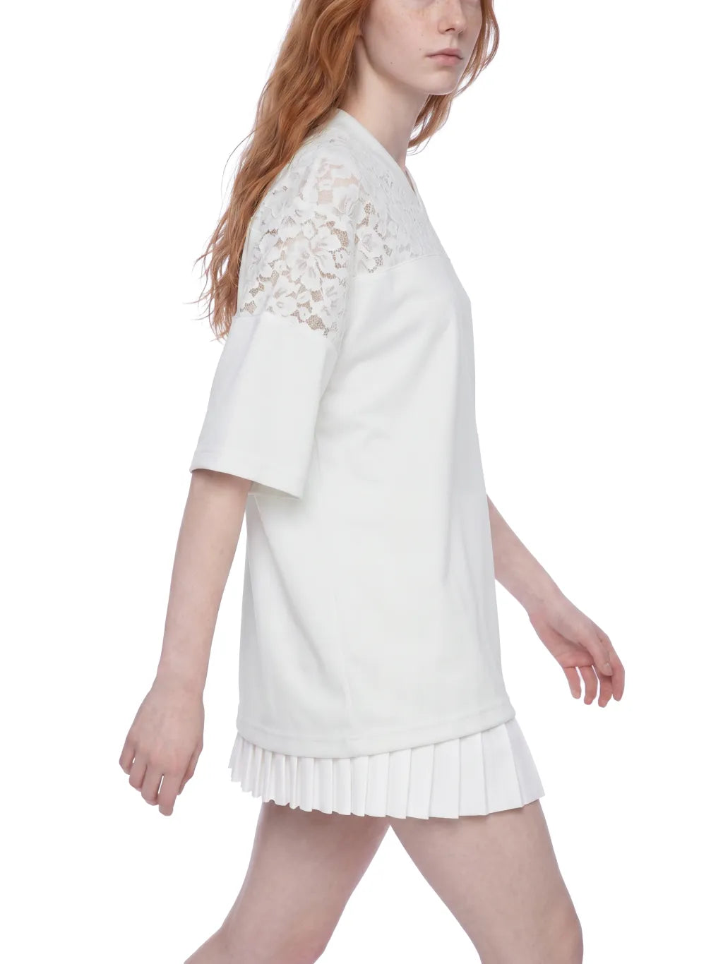 Lace Paneling V-Neck T-Shirt